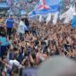 Calon presiden nomor urut 2, Prabowo Subianto, berjoget bersama Denny Cak Nan di Lapangan Gajayana, Malang, Jawa Timur. (Dok. TKN Prabowo - Gibran)
