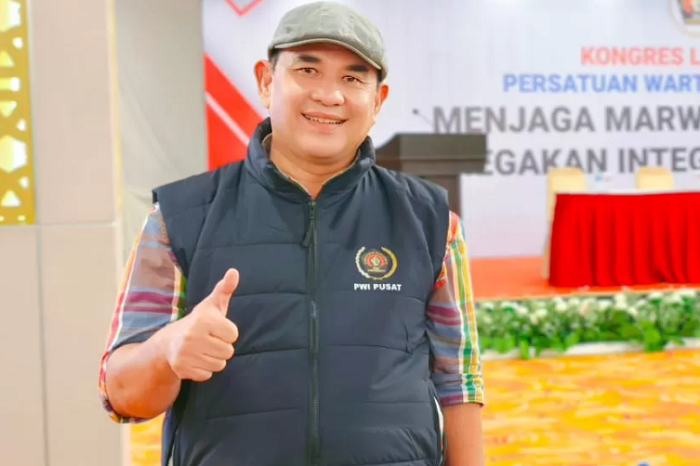 Ketua Umum (Ketum) Persatuan Wartawan Indonesia (PWI) Pusat Zulmansyah Sekedang. (Dok. Pwikotabandung.com)